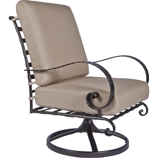 Classico Swivel Rocker Lounge Chair