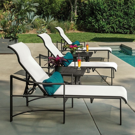 Kenzo aluminum chaise with sling seating
