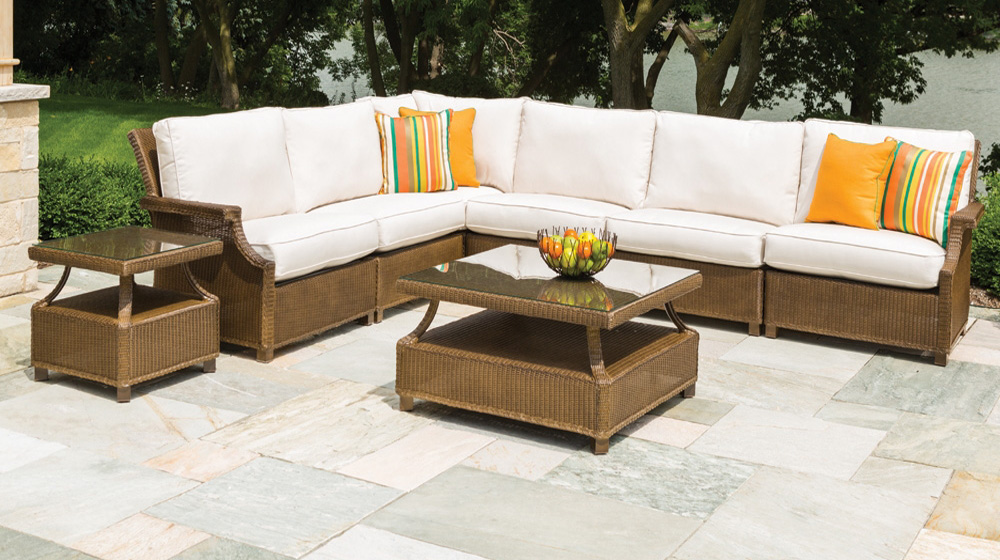Lloyd Flanders Hamptons Wicker L-Sectional