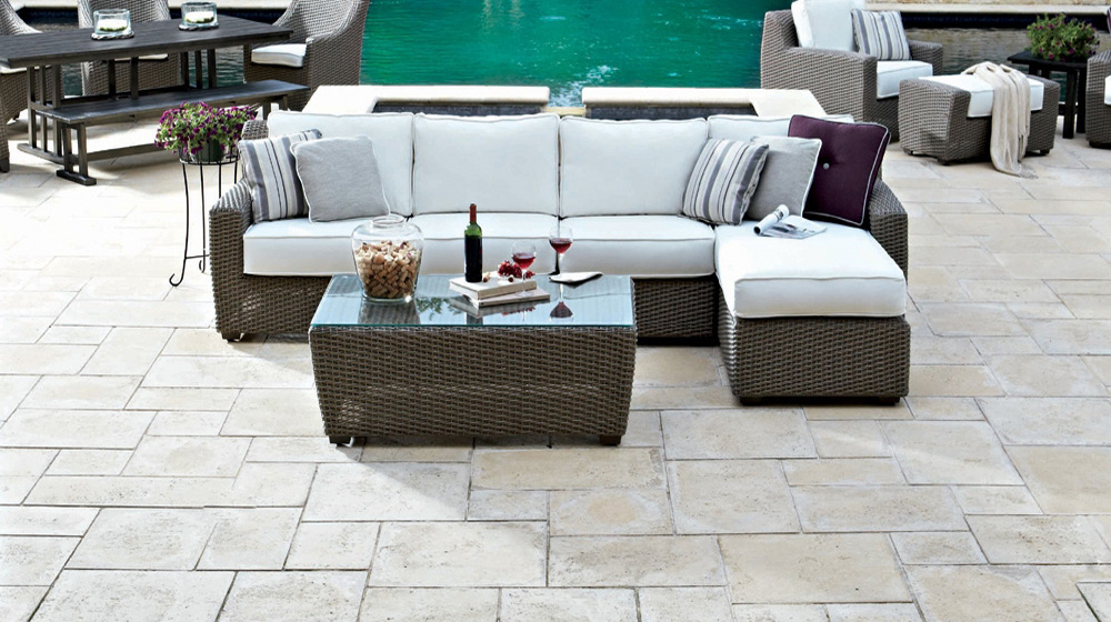 Woodard 3 Piece Sectional Set