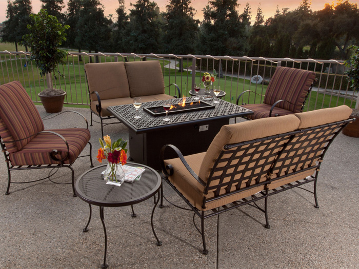 Country Club Patio Lounge Furniture