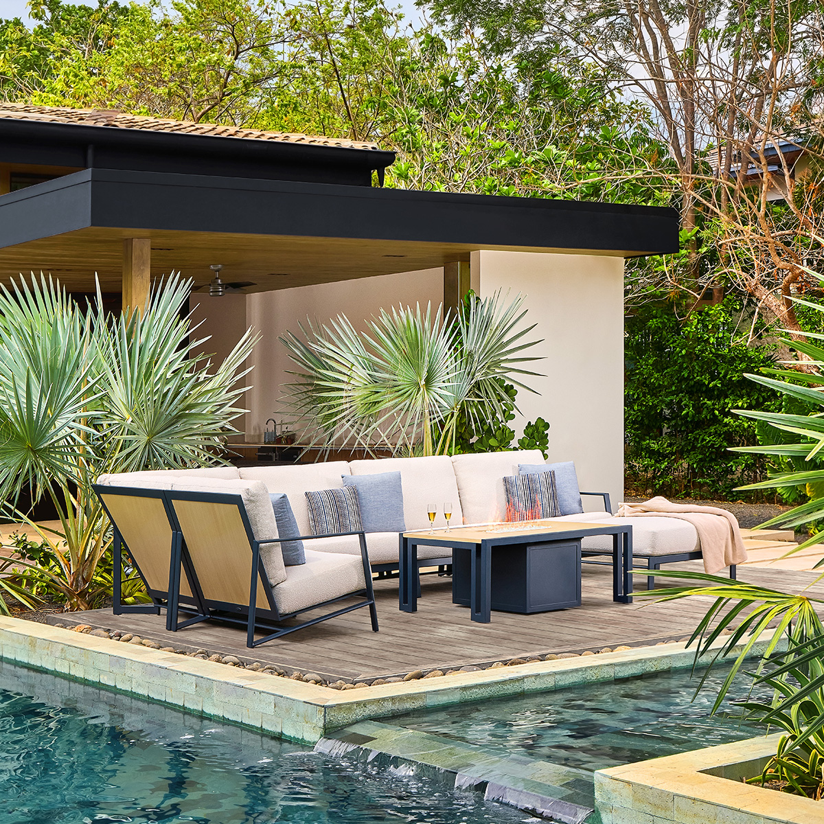 Castelle Prism Modern Patio Sectional