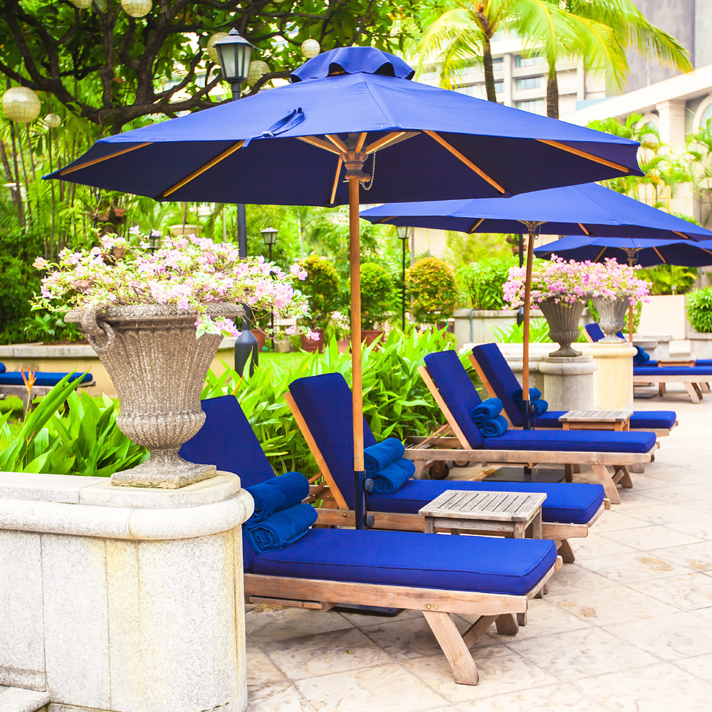Galtech Wood 9 Foot Octagon Market Umbrella with Manual Lift - 136