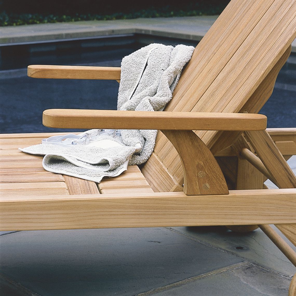 Classic Arms for Chaise (1 Pair)