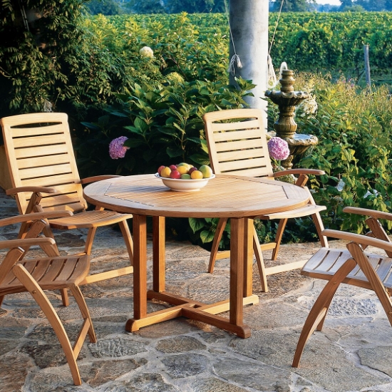 Essex 42" Round Dining Table set