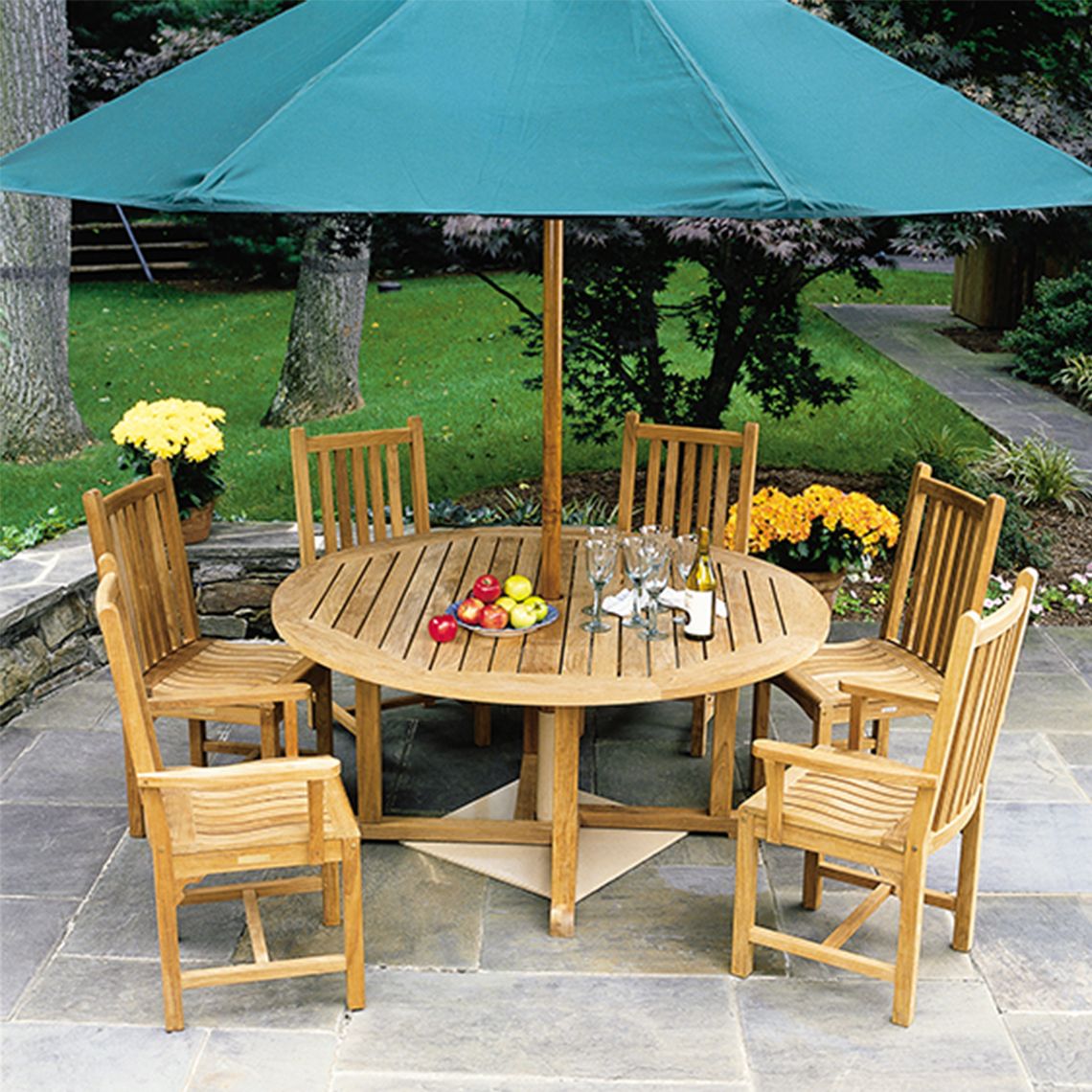 Essex 60" Round Dining Table set