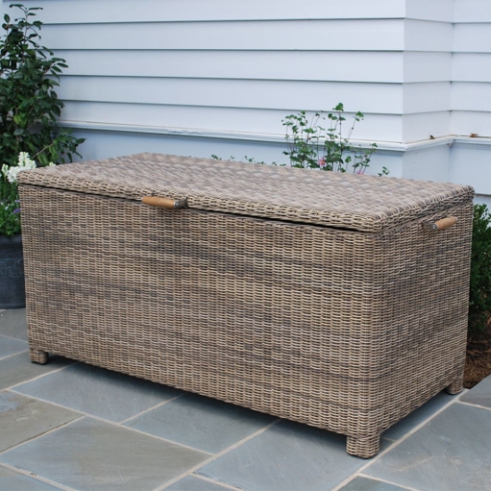 Sag Harbor 67" Cushion Box closed