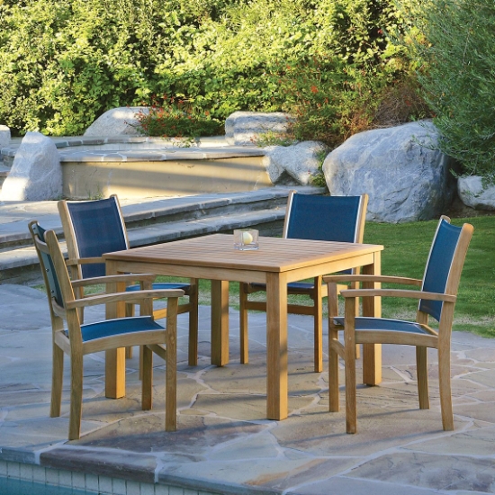 Wainscott 42.5" Square Dining Table set