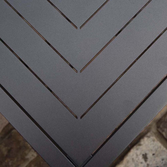 contempo table top detail