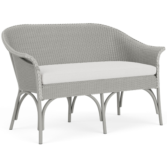 Lloyd Flanders   All Seasons Settee With Cushion - 124059