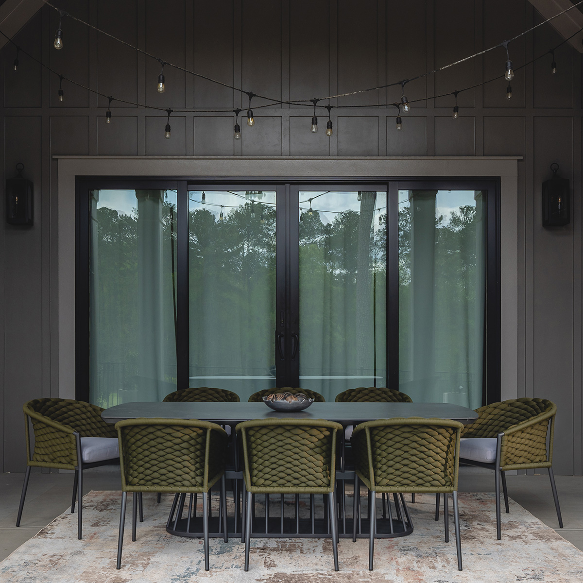 Lloyd Flanders Escape Patio Dining Set for 8 - LF-ESCAPE-SET1