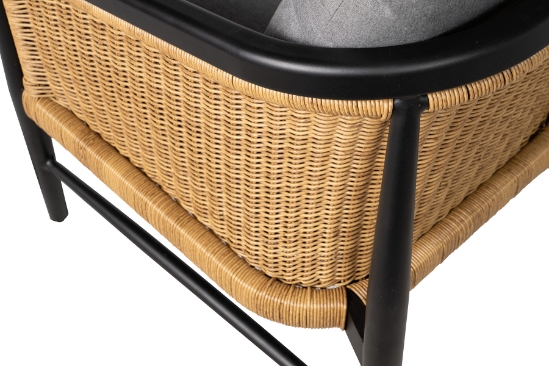 Lloyd Flanders Galloway Lounge Chair detail