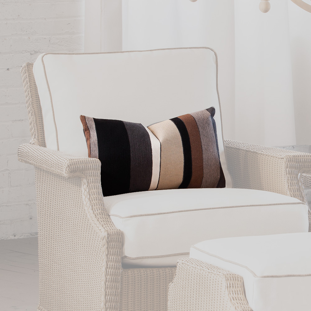 Lloyd Flanders Rectangle Throw Pillow - 8655