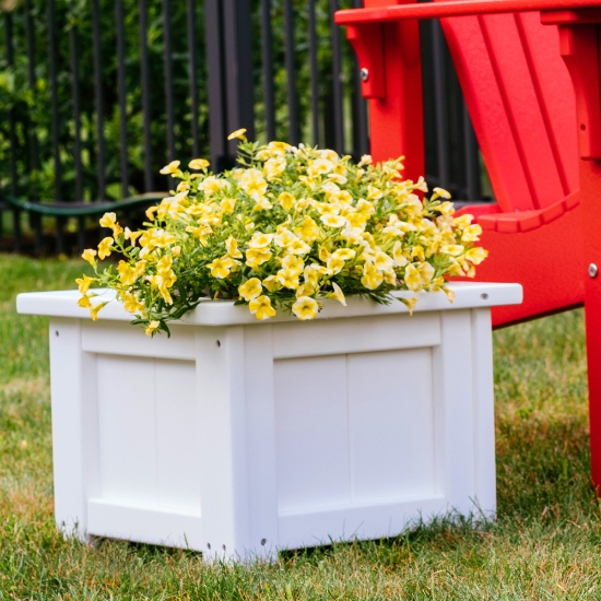 Rust fade proof planter