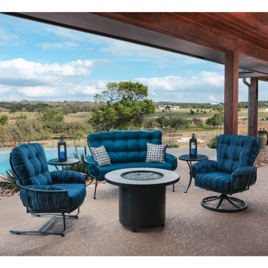 Monterra Urban Scale Patio Set