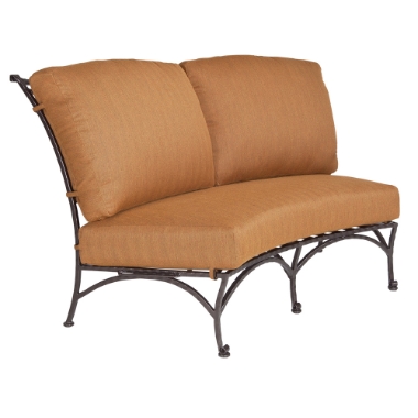 OW Lee San Cristobal Center Sectional - 692-C