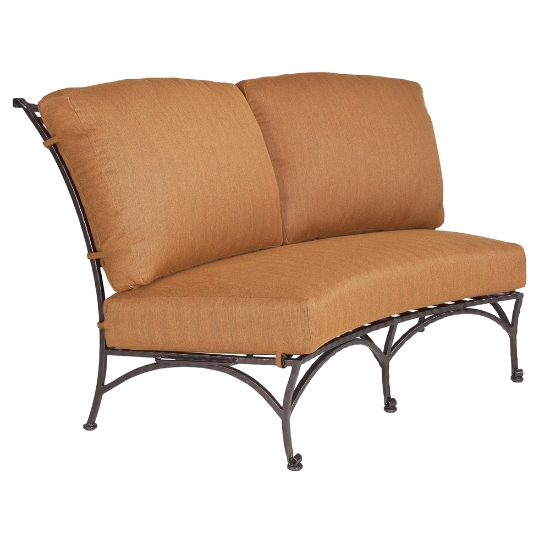 OW Lee San Cristobal Center Sectional - 692-C