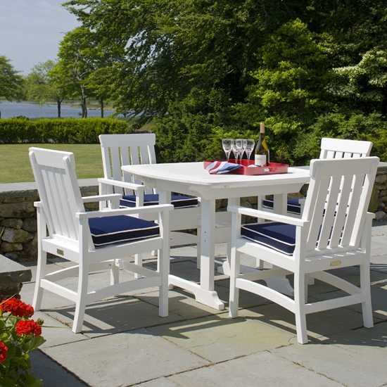Hampton Traditional Dining Set for 4