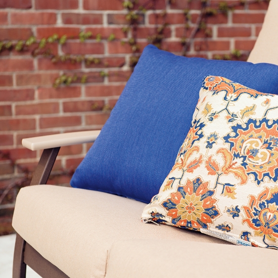 Belle Isle Cushion 2-Seat Glider - B040