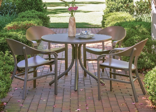 Telescope casual aluminum dining table with hammered mgp top