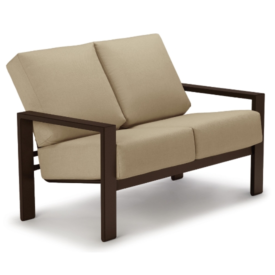 Larssen Loveseat