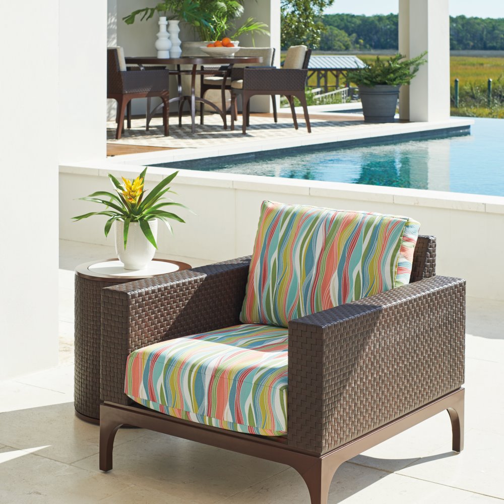 Abaco lounge chair front view