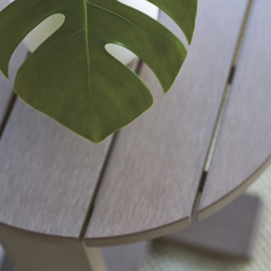 Mozambique Round Table top detail