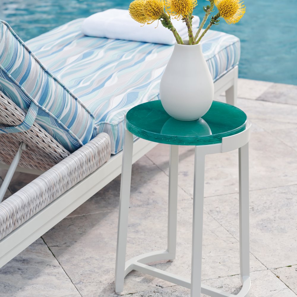seabrook chaise and accent table set