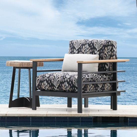 South beach aluminum lounge chair with foam cushions