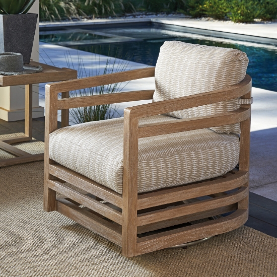 Stillwater cove lounge chair side view