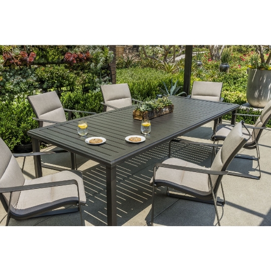Amici aluminum dining table