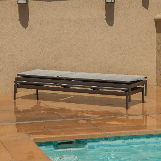 chaise stacked