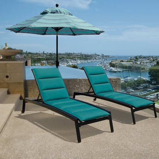 ELANCE aluminum chaise with padded sling seating