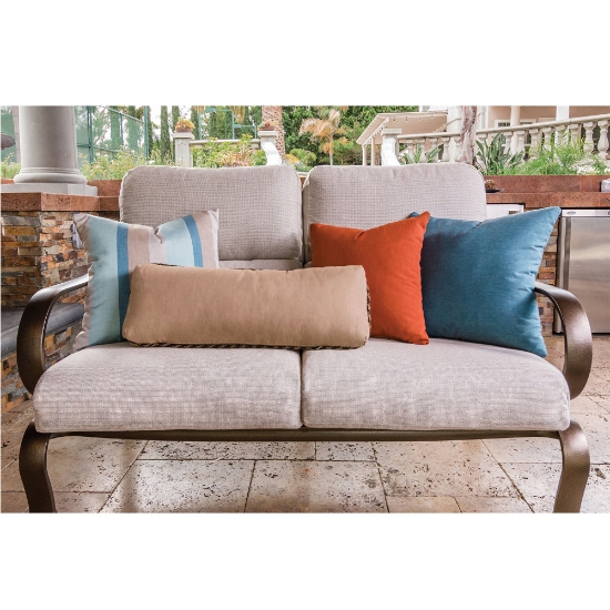 Tropitone pillow