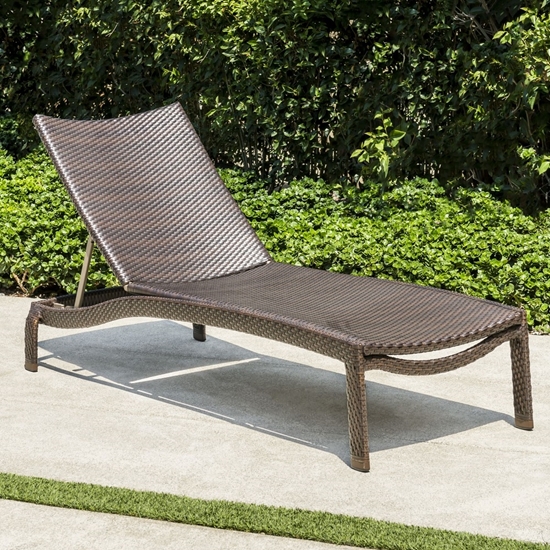vela wicker chaise with seat pad