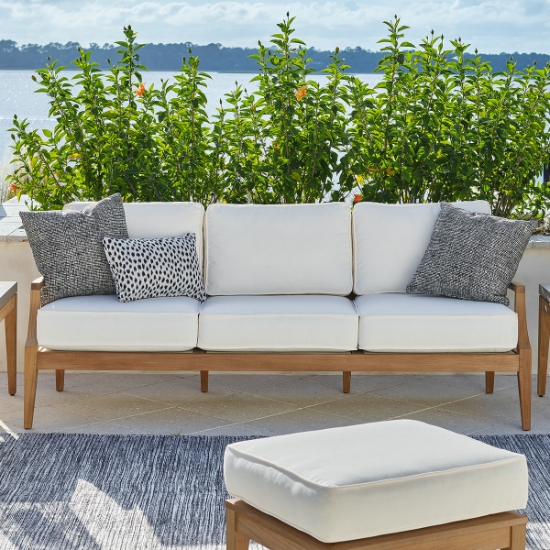 Coastal Living Chesapeake Sofa - U012400
