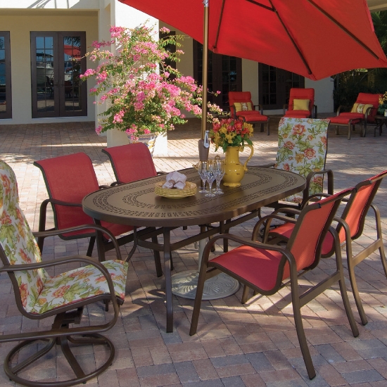 Windward aluminum bar table