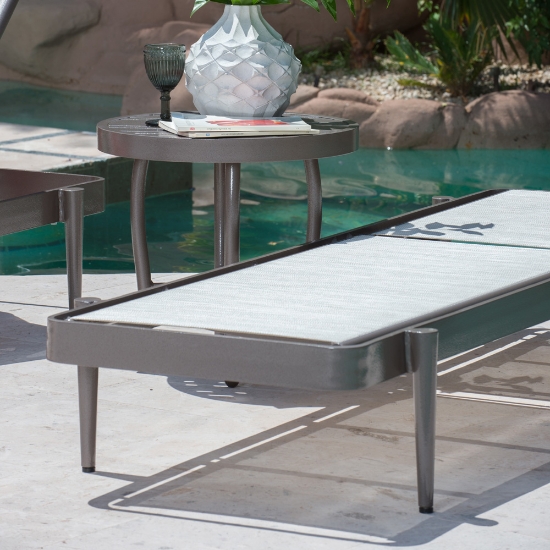 Dayton Chaise Aluminum frame detail