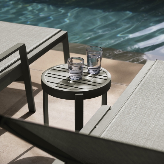 Tri-Slat 16" Round Side Tables